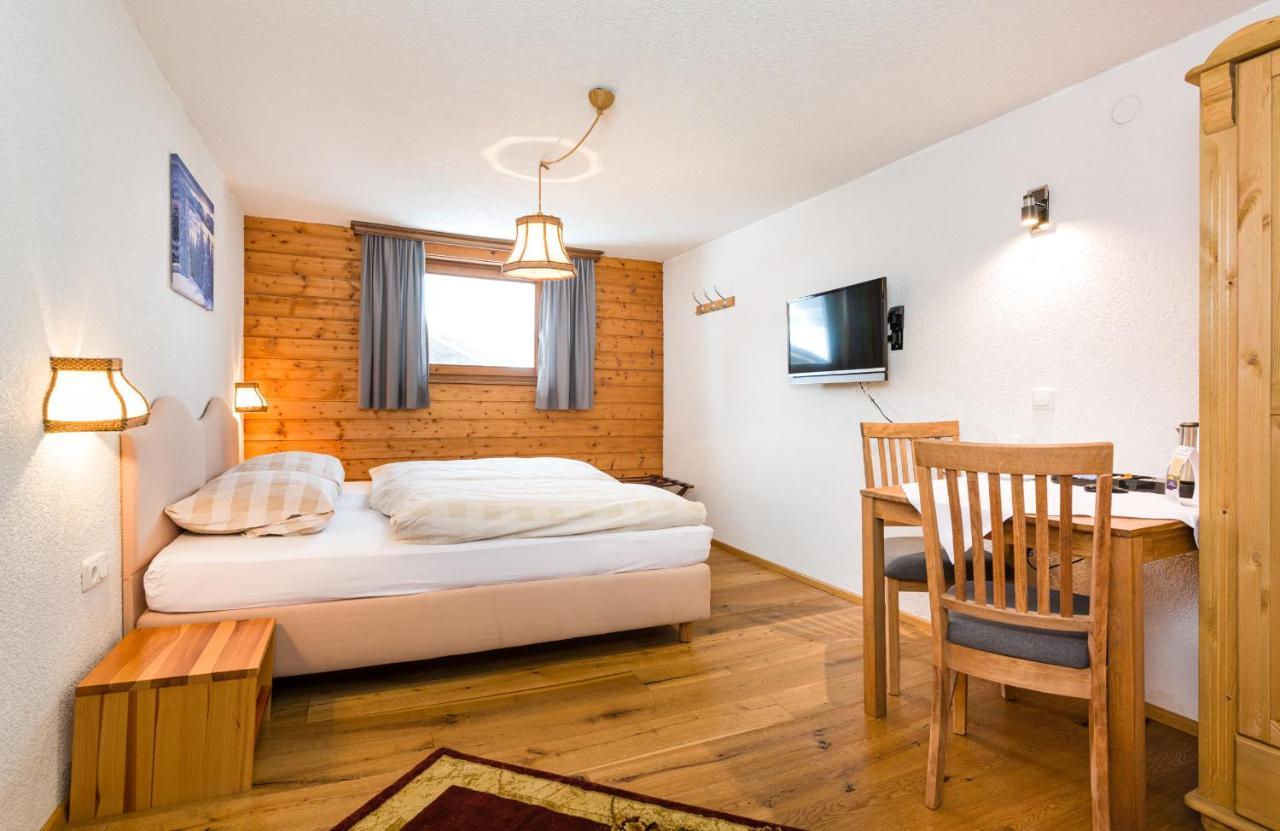 Gaestehaus Zugspitzblick Berwang Dış mekan fotoğraf