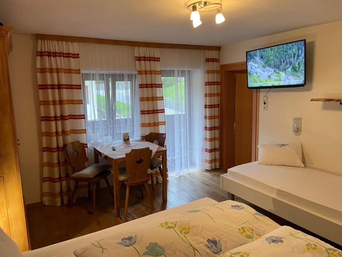 Gaestehaus Zugspitzblick Berwang Dış mekan fotoğraf