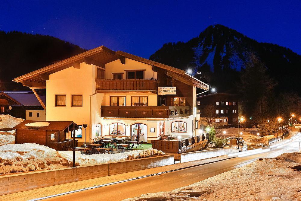 Gaestehaus Zugspitzblick Berwang Dış mekan fotoğraf